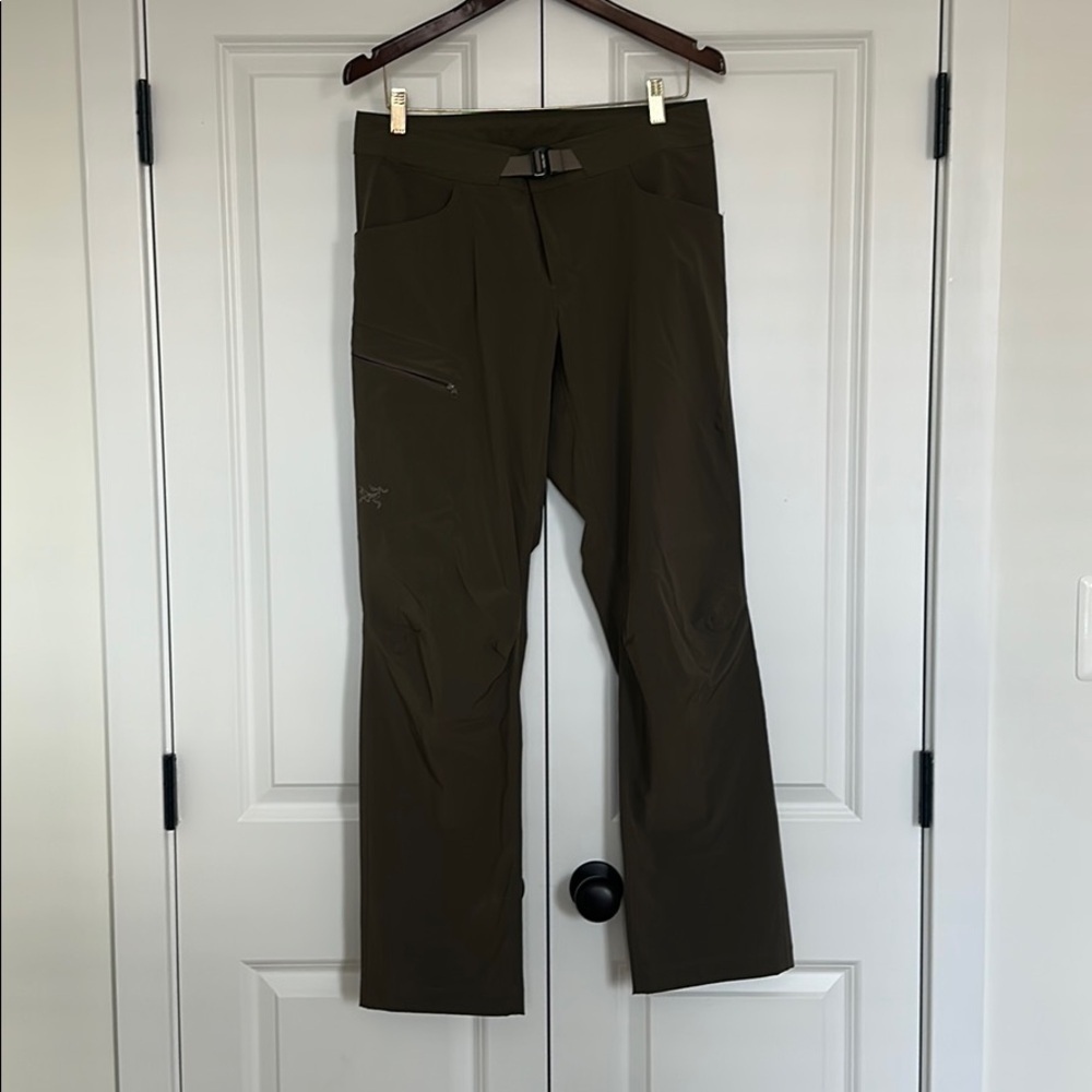 Arc’teryx olive green hiking pants